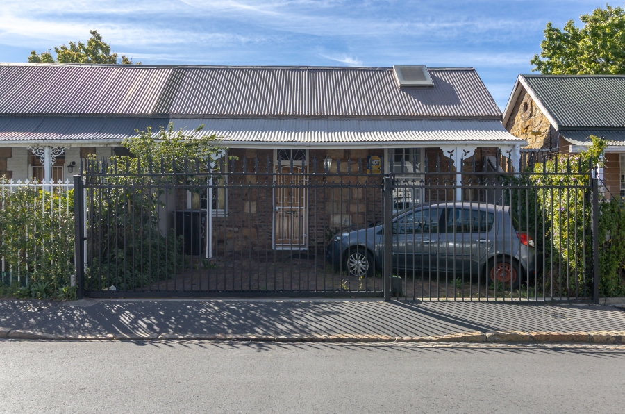 To Let 2 Bedroom Property for Rent in Wynberg Western Cape